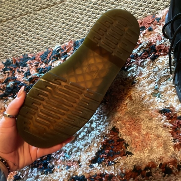WORN - doc martins - original style - size 6 US M - Picture 3 of 5